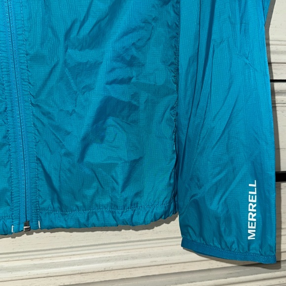 Merrell Select/regulate +wind jacket - like new! - Picture 3 of 10